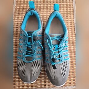 Apex Teal and Gray Sneakers‎